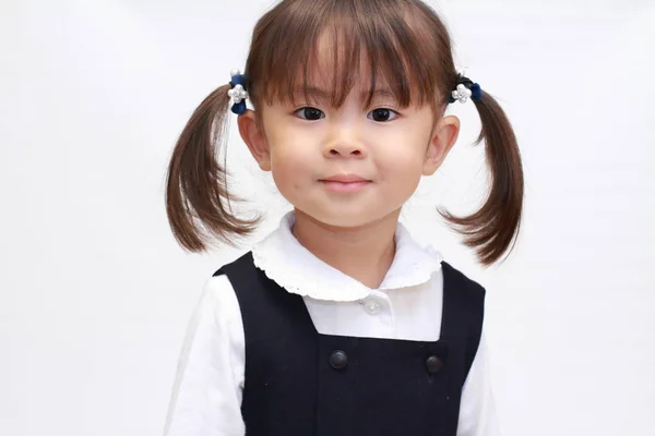 Japanese girl in formal wear (2 years old) — Stock Photo, Image