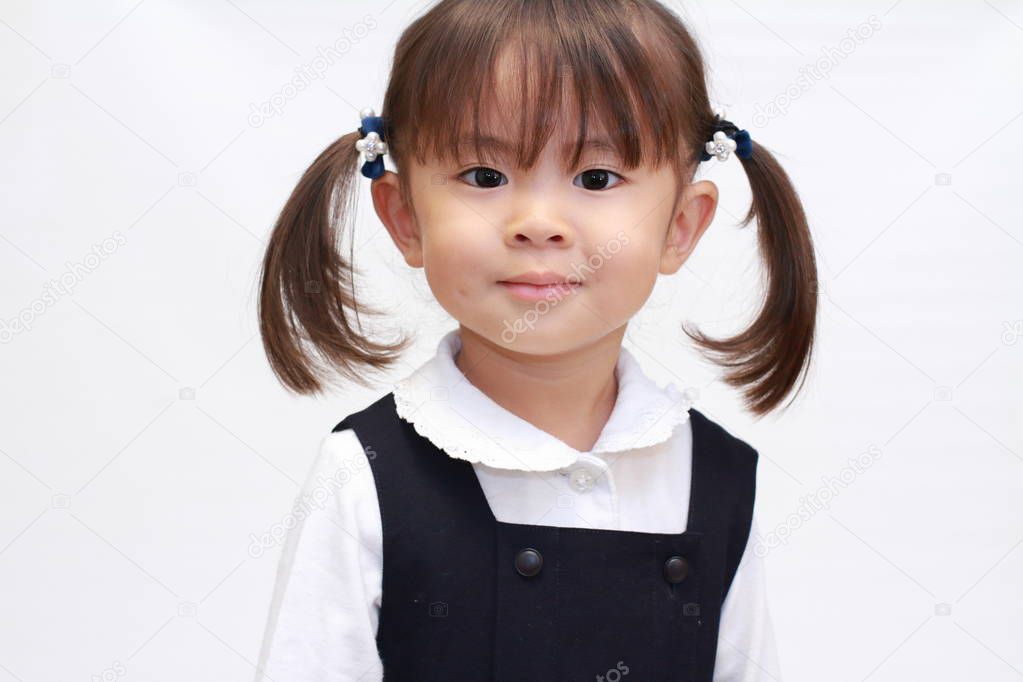 Japanese girl in formal wear (2 years old)