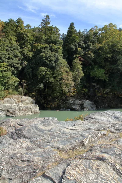 Acantilado rojo Chichibu en Nagatoro, Saitama, Japón — Foto de Stock