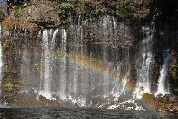 Shiraito falls και ουράνιο τόξο στη Σιζουόκα, Ιαπωνία — Φωτογραφία Αρχείου