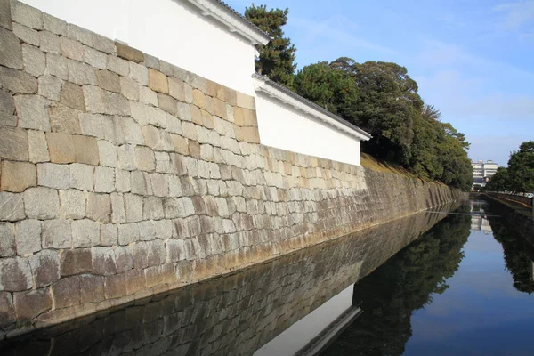 Fosa i zamek ściana zamku Nijō w Kioto, Japonia — Zdjęcie stockowe