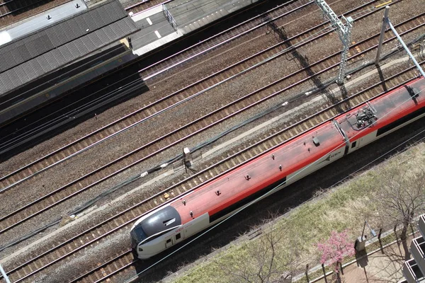 Vlakem přes stanice v Japonsku (Nex) — Stock fotografie