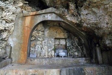 Amamichu Uruma, Okinawa, Japan Türbesi