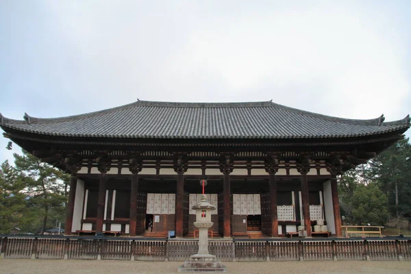 Sala dorada oriental del templo de Kohfuku en Nara, Japón — Foto de Stock
