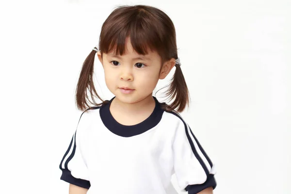 Menina japonesa em sportswear (3 anos) (costas brancas ) — Fotografia de Stock