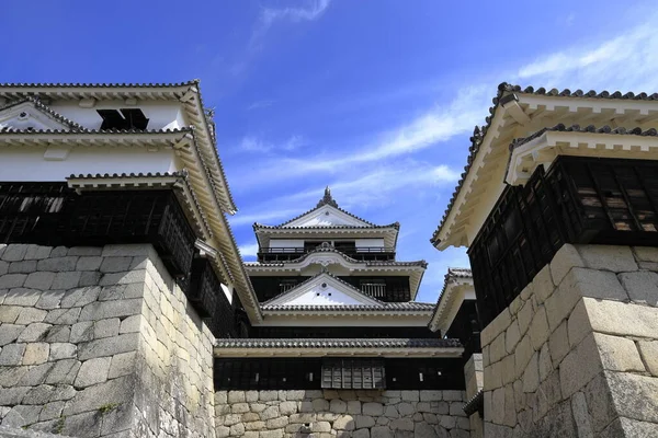 Kasteel van Matsuyama kasteel in Ehime, Japan — Stockfoto