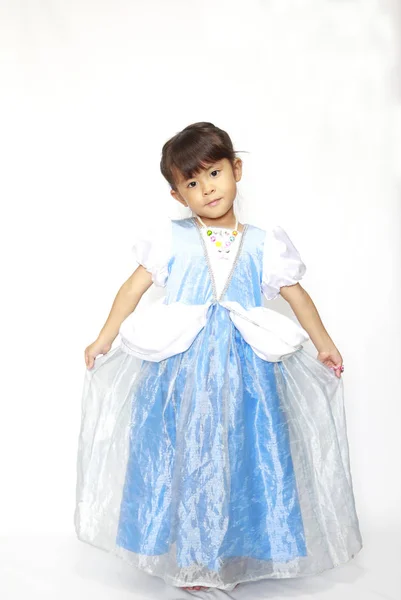 드레스를 입은 일본 소녀 (4 세 )) — 스톡 사진