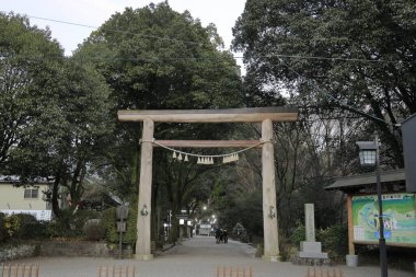 Amano iwato Tapınağı 'nın Torii kapısı batı binası, Miyazaki, Japonya