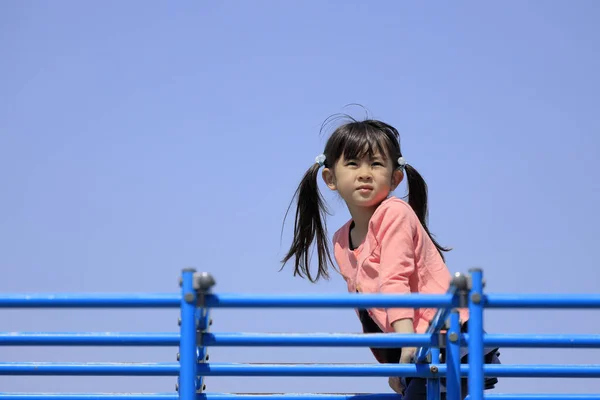 Menina Japonesa Ginásio Selva Anos — Fotografia de Stock