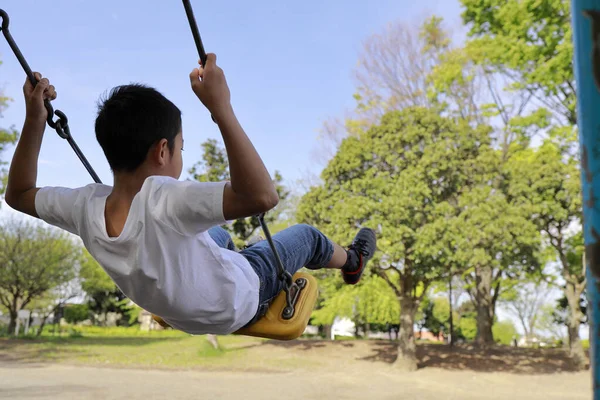 Japanese Boy Swing Appearance Fifth Grade Elementary School — Stock Photo, Image