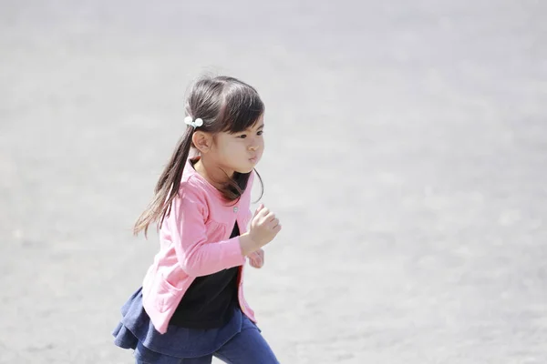Correndo Menina Japonesa Anos — Fotografia de Stock
