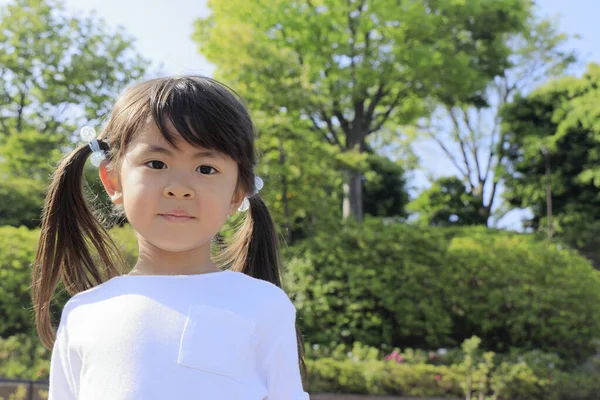 Улыбающаяся Японская Девочка Зеленом Лет — стоковое фото