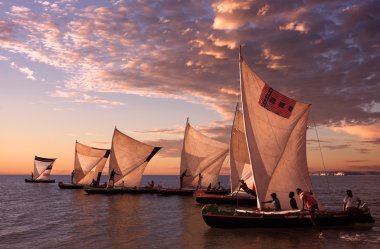Geleneksel balıkçılık pirogues 