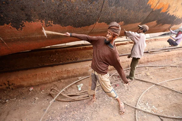 Trabajadores Portuarios Astillero Dhaka Bangladesh Construcción Naval Bangladesh Convertido Una — Foto de Stock