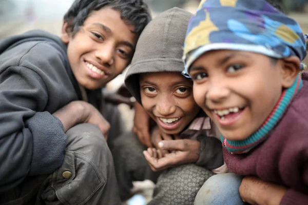 Unidentified street kid — Stock Photo, Image