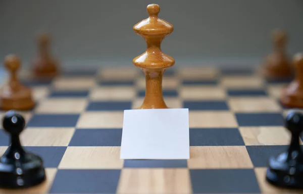 Concept Chess Pieces Express Social Distancing Blank White Board Front — Stock Photo, Image