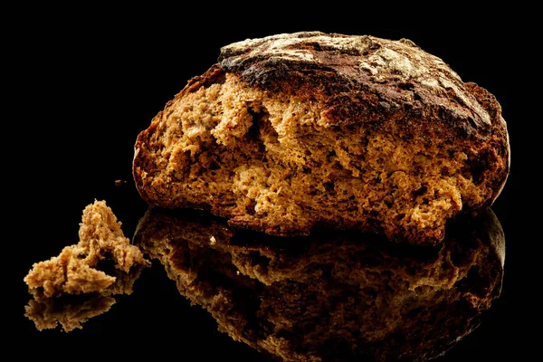 Rye Bread Isolated on Black Background — Stock Photo, Image