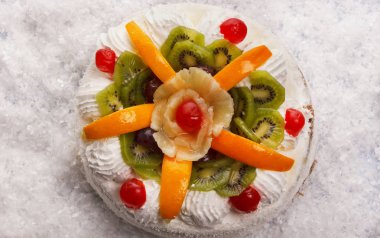 güzel kek çilek ve meyve