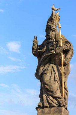 Heykelin üzerine Charles bridge, Prague, Çek Cumhuriyeti