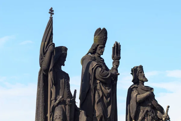 Heykelin üzerine Charles bridge, Prague, Çek Cumhuriyeti — Stok fotoğraf