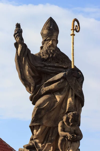 Statue sur le pont Charles, Prague, République tchèque — Photo