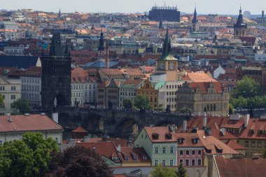 Prag Skyline geç öğleden sonra bahar Panorama görünüm