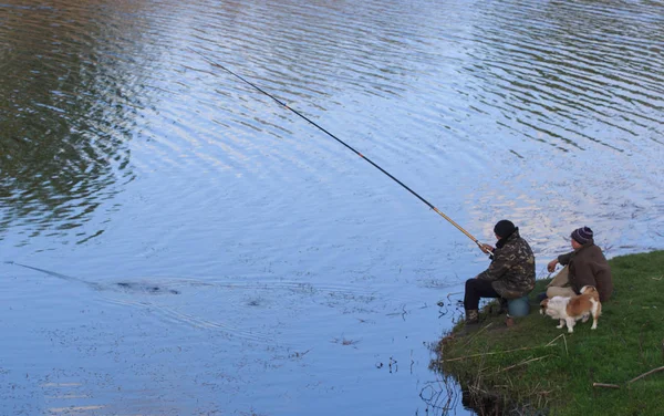 Pesca na lagoa . — Fotografia de Stock