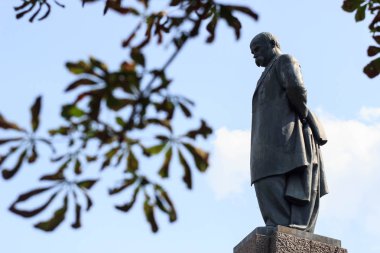 Kaniv, Ukrayna Taras Şevçenko anıt. Taras Şevçenko yapıldı bir Ukraynalı şair, yazar, sanatçı, genel ve siyasi figür