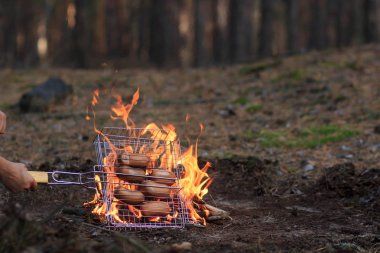 Sosis Barbekü Izgara, yakın çekim