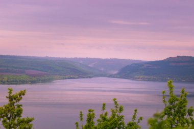 Ulusal Park Podillya Tovtry 'deki Dinyester Kanyonu, River ve Bakota Körfezi' nde hava manzarası. Konum: Bakota, Ukrayna.