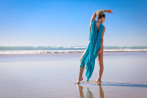 Beautiful Young Girl Blue Swimsuit Chiffon Cape Ocean — Stock Photo, Image