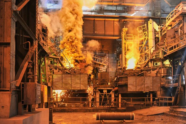 Preparação de aço em forno de concha — Fotografia de Stock