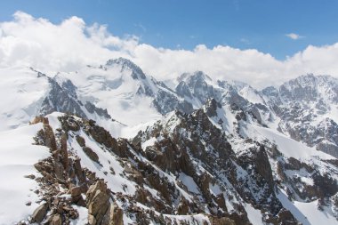 Harika dağ ladscape