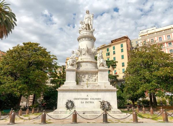 Santa Margherita Ligure. Monumento a Cristóvão Colombo . — Fotografia de Stock