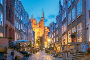 Gdansk. Mariacka Sokağı'nda gece.