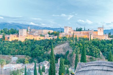Granada. Kale ve Sarayı karmaşık Alhambra.