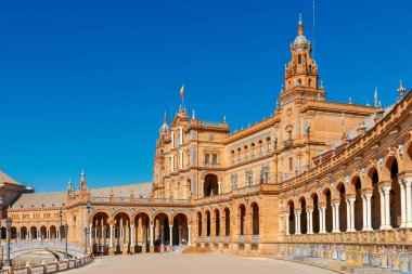Seville. İspanyolca kare ya da Plaza de Espana.