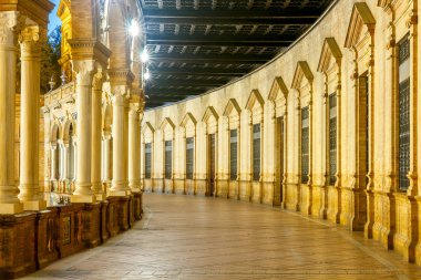 Seville. İspanyol Meydanı.