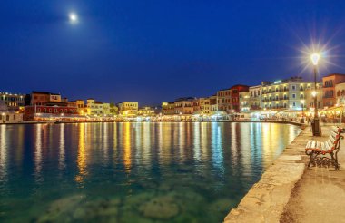 Eski Venedik Chania liman gece.