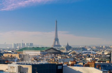 Paris mi? Şehrin havadan görünüşü.