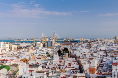 Cadiz. Köprü Anayasanın.