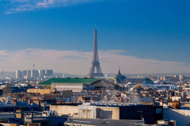 Paris mi? Şehrin havadan görünüşü.