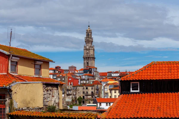 Porto. Tower Torre dos Clerigush. — Zdjęcie stockowe