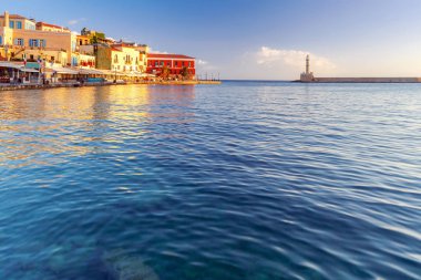 Chania. Eski liman deniz feneri.