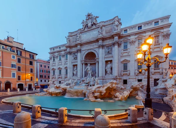 Rom. Trevi-Brunnen. — Stockfoto