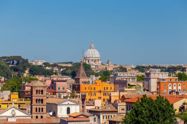 Roma. Aventine tepesinden şehrin manzarası.