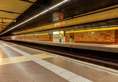 Barcelona. Metro İstasyonu.