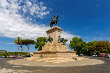 Roma. Garibaldi anıt.