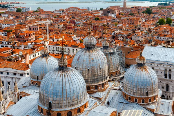 Venetië. Luchtfoto van de stad. — Stockfoto