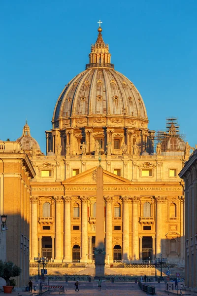 Rome. Saint Peters Cathedral. — Stock Photo, Image